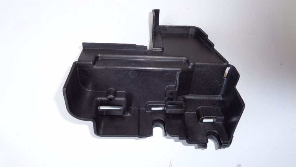 HOLDEN CAPTIVA GENUINE FRONT LEFT (PASSENGER) DOOR LOCK MECH COVER NEW PART