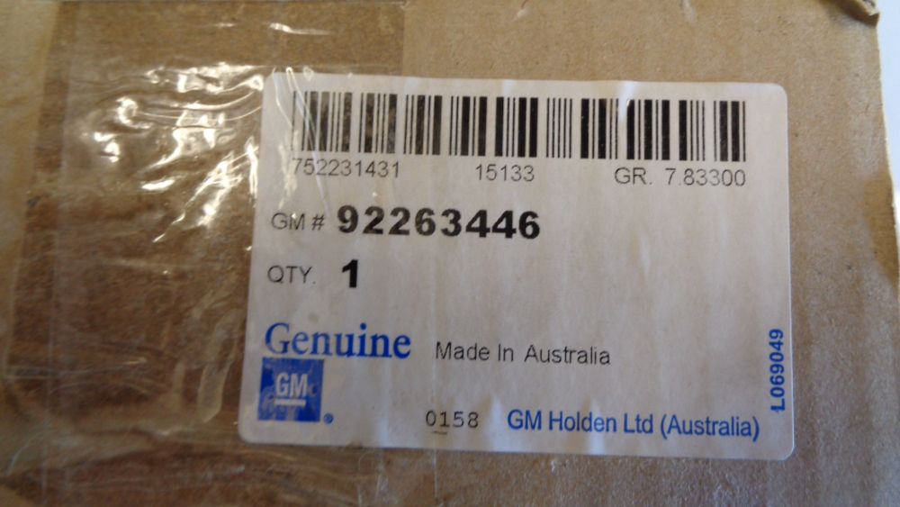 Holden VE Commodore Genuine Right Hand Side Front Bumper Bar Bracket New Part