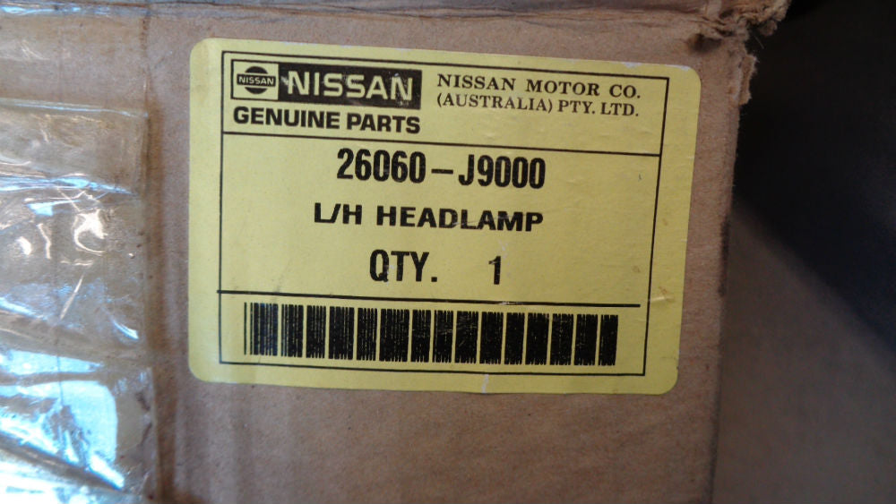NISSAN PULSAR GENUINE LEFT (PASSENGER) HEADLIGHT NEW PART
