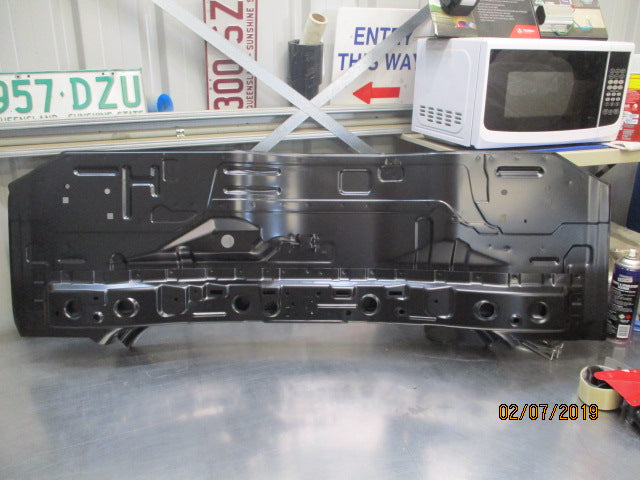 Nissan Pulsar N17 Genuine Upper Rear Panel New Part