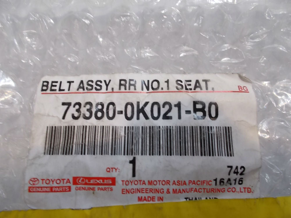 Toyota Hilux/Fortuna Seat Belt No1 Assembly centre new part