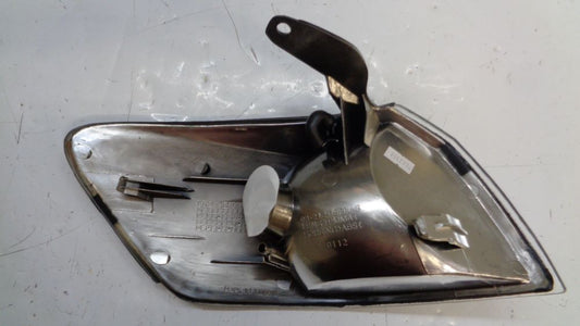 All Crash Parts Left hand front corner lamp new part suitable for Toyota Camry SXV20 New Part