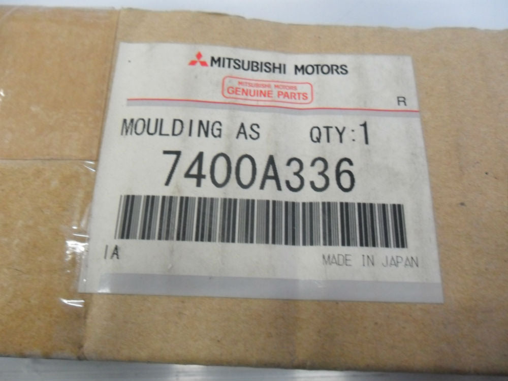 Mitsubishi Triton Genuine Right Hand Front Roof Moulding New Part
