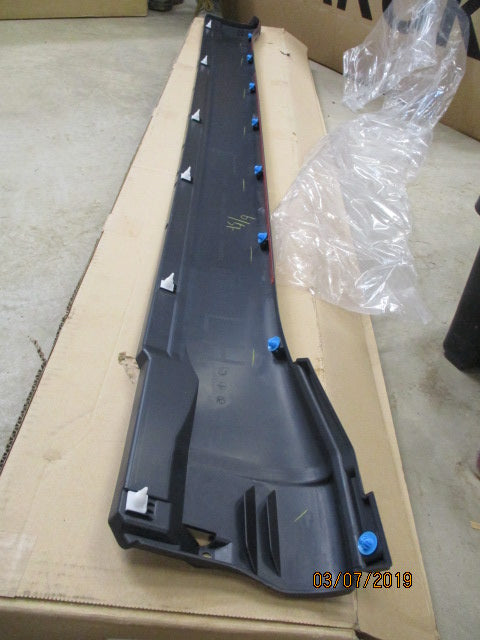Mitsubishi Pajero Genuine Left Hand Sill Garnish New Part