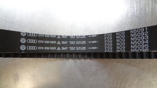 VW Transporter Genuine Timing Belt 122 Tooth New Part