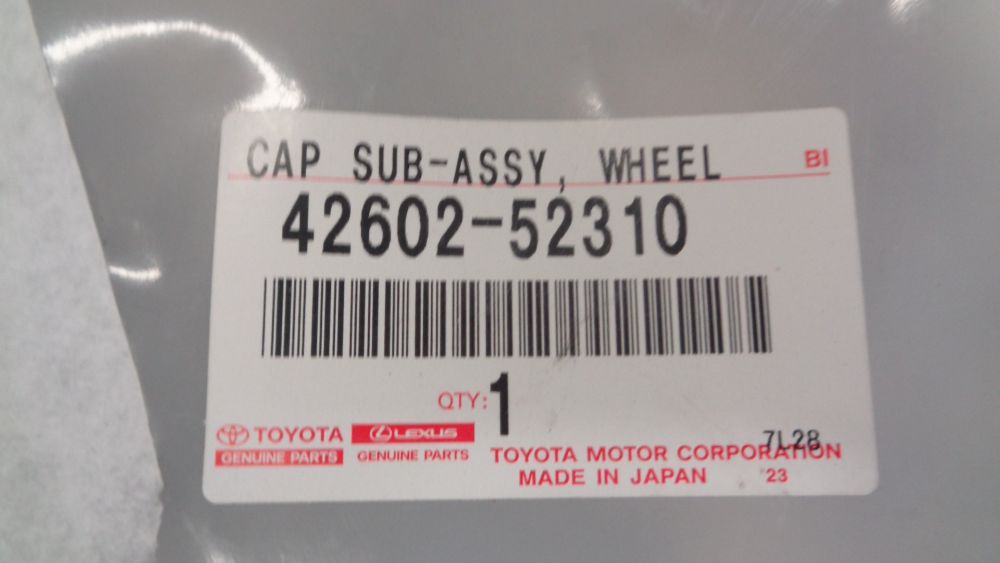 Toyota Yaris HatchBack Genuine HubCap New Part