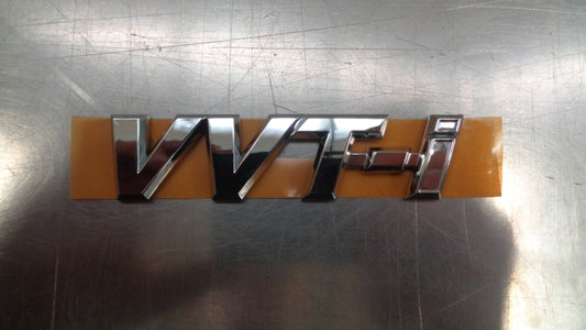 Toyota Tarago Genuine Front Fender Vvti Badge New Part