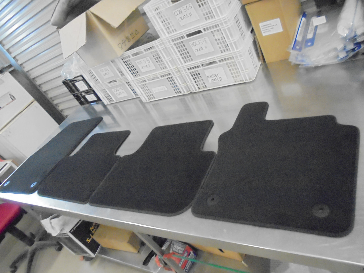 VW Tiguan Genuine Front And Rear Carpet Mat Set New Part
