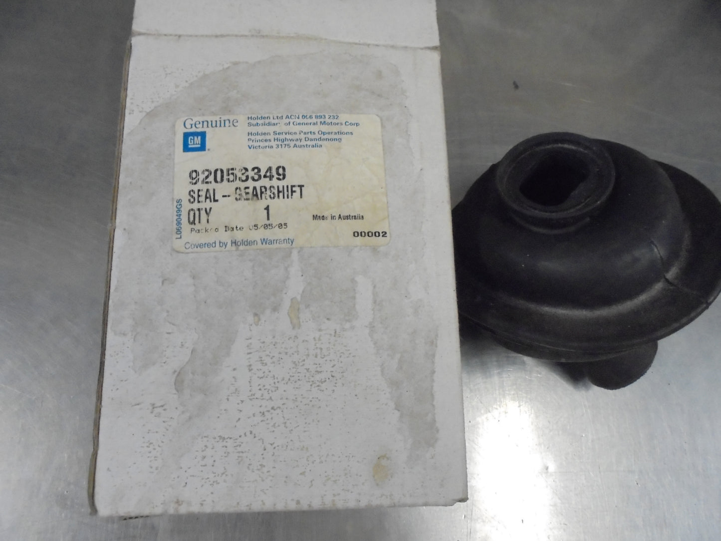 Holden VS-VT-VU-VX-VY Commodore Genuine Getrag Manual Inner Shifter Rubber New Part