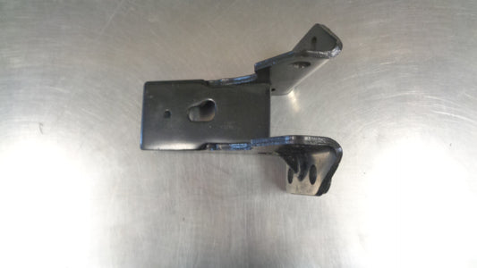 Nissan Patrol Safari Genuine Right Hand Engine Mounting Bracket New Part
