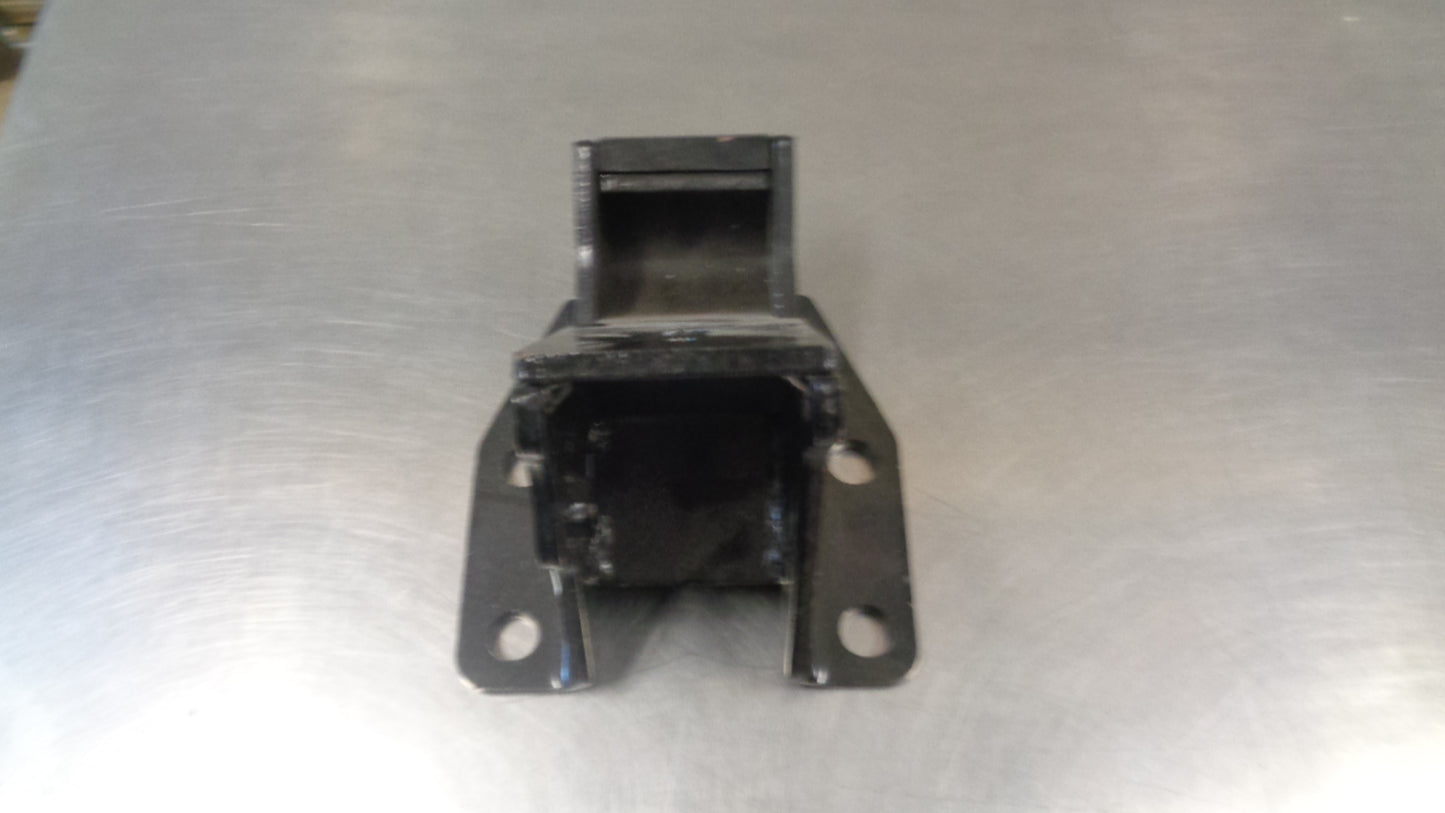 Nissan Patrol Safari Genuine Left Hand Engine Mounting Bracket New Part
