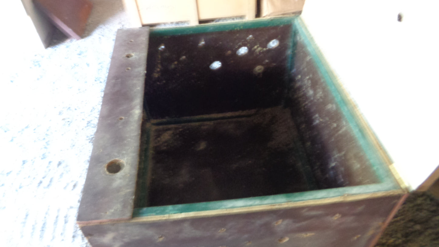 Chicken Hatchling Breeder/Transporter 1000x860x660 VGC Used Part