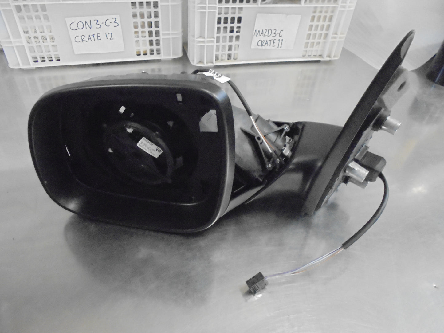 VW Amarok Genuine Passenger Outer Mirror Assembly New Part