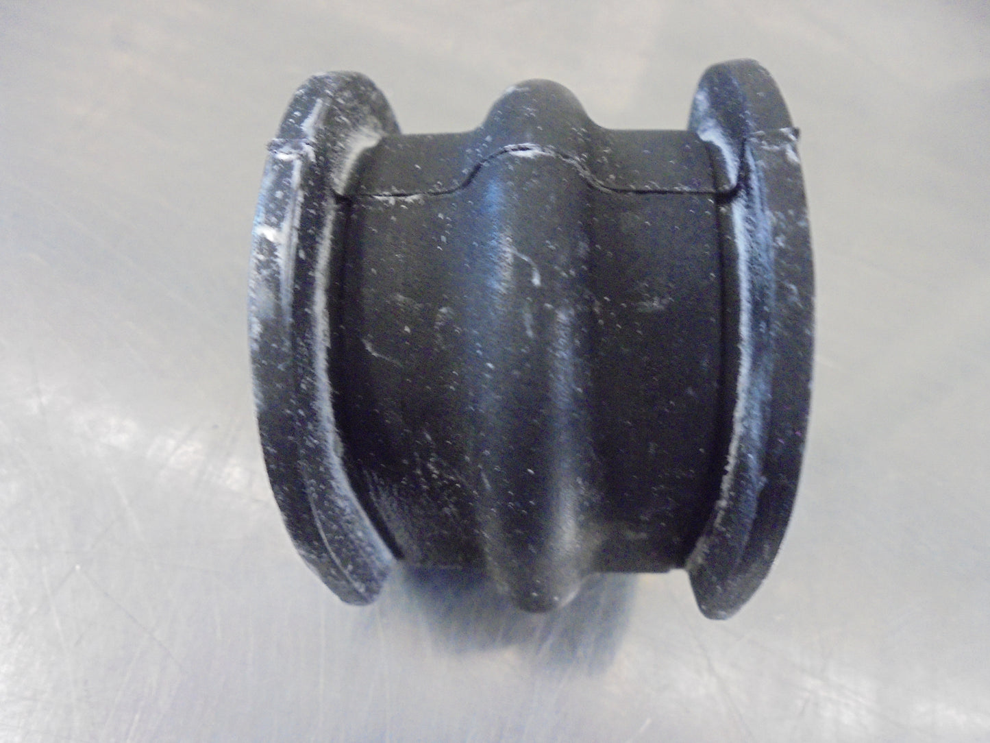 Nissan Qashqai-Xtrail Genuine Front Stabilizer Bush New Part