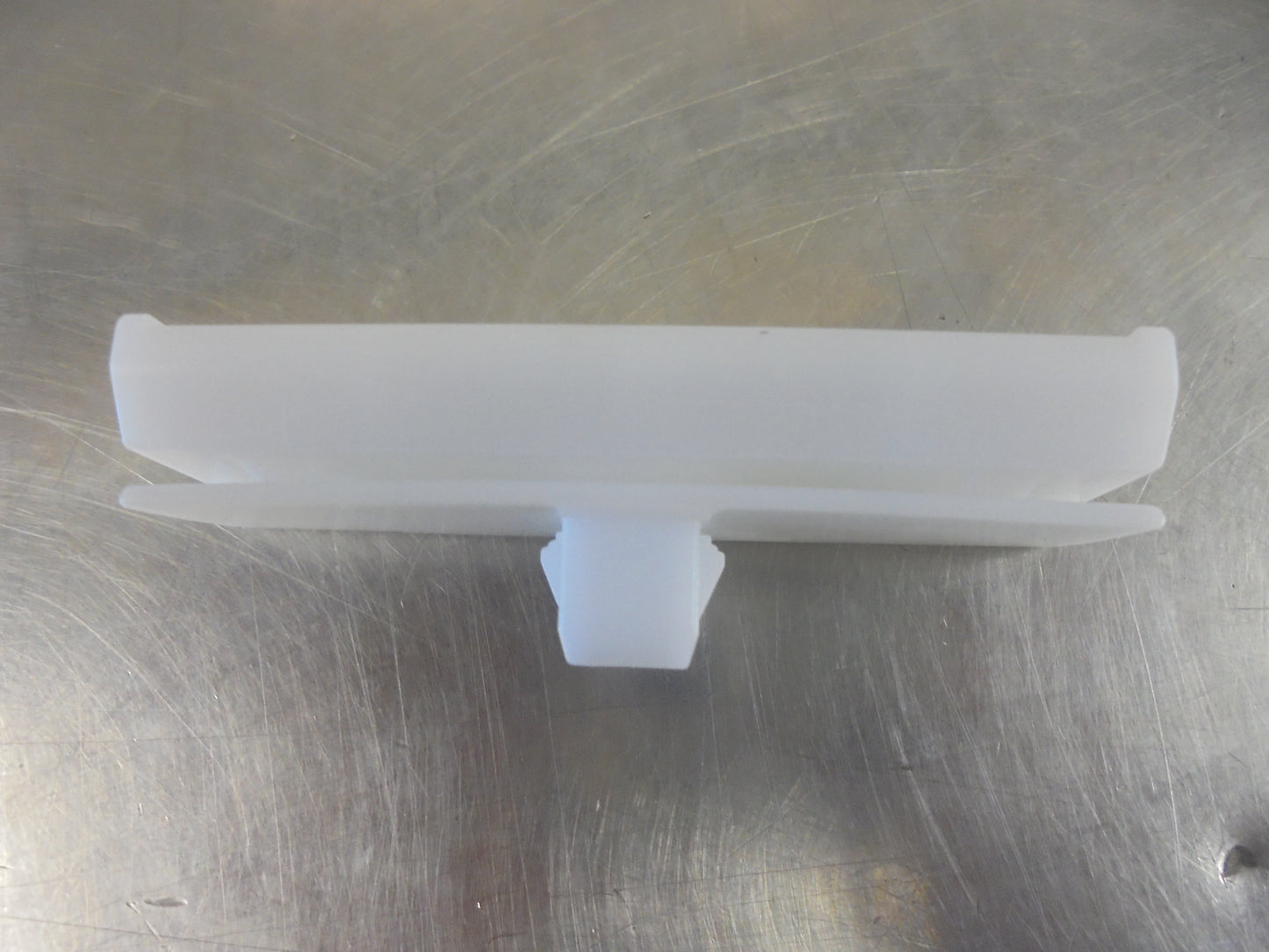 Nissan Murano Genuine Front Bumper Cover Clip New Part