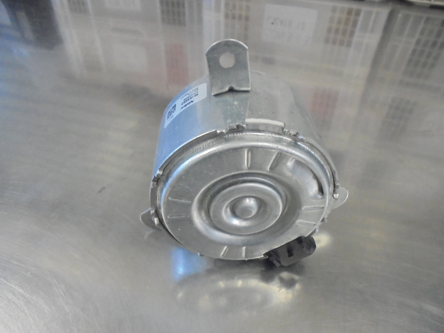 Dodge 300-Challenger-Charger-Magnum-Viper Genuine Left Hand Radiator Fan Motor New Part