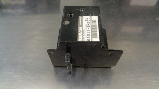 Nissan X-trail T30 Genuine Left Hand Front Bumper Stay Bar New Part