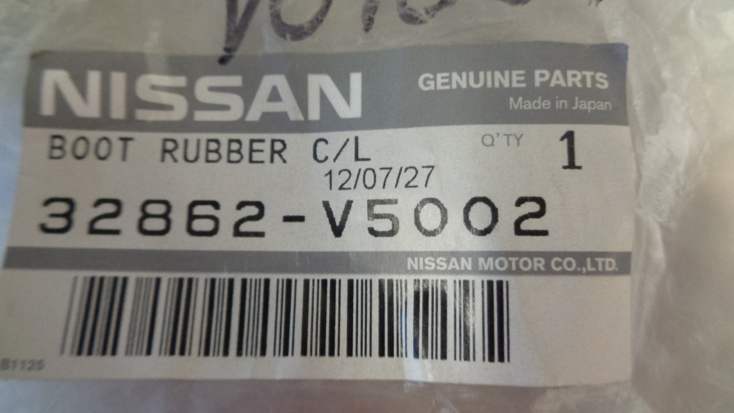 Nissan Pathfinder / D21 Genuine Control Lever Boot New Part