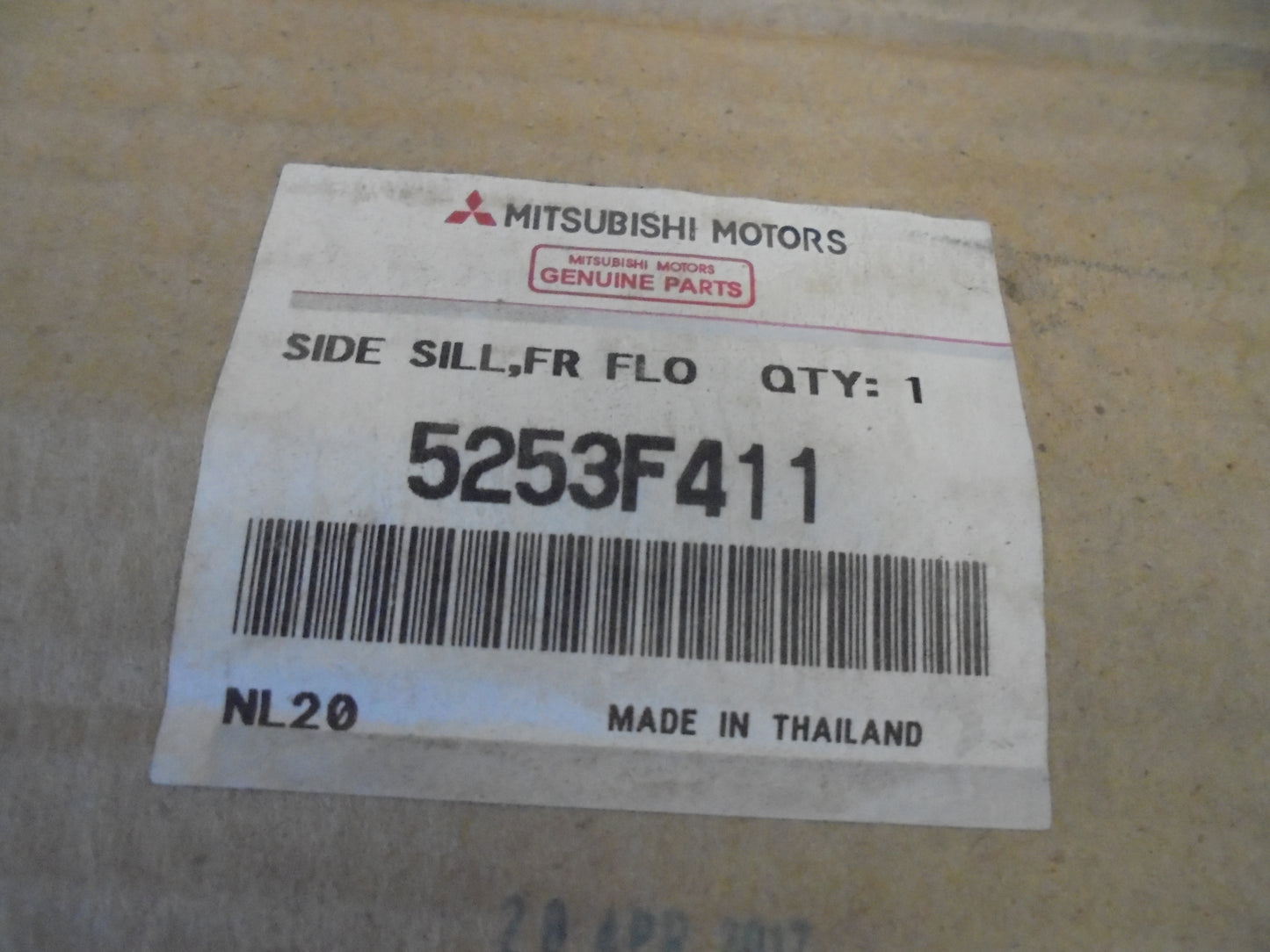 Mitsubishi ML-MN Triton Dual Cab Genuine Passenger Side Sill Panel New Part