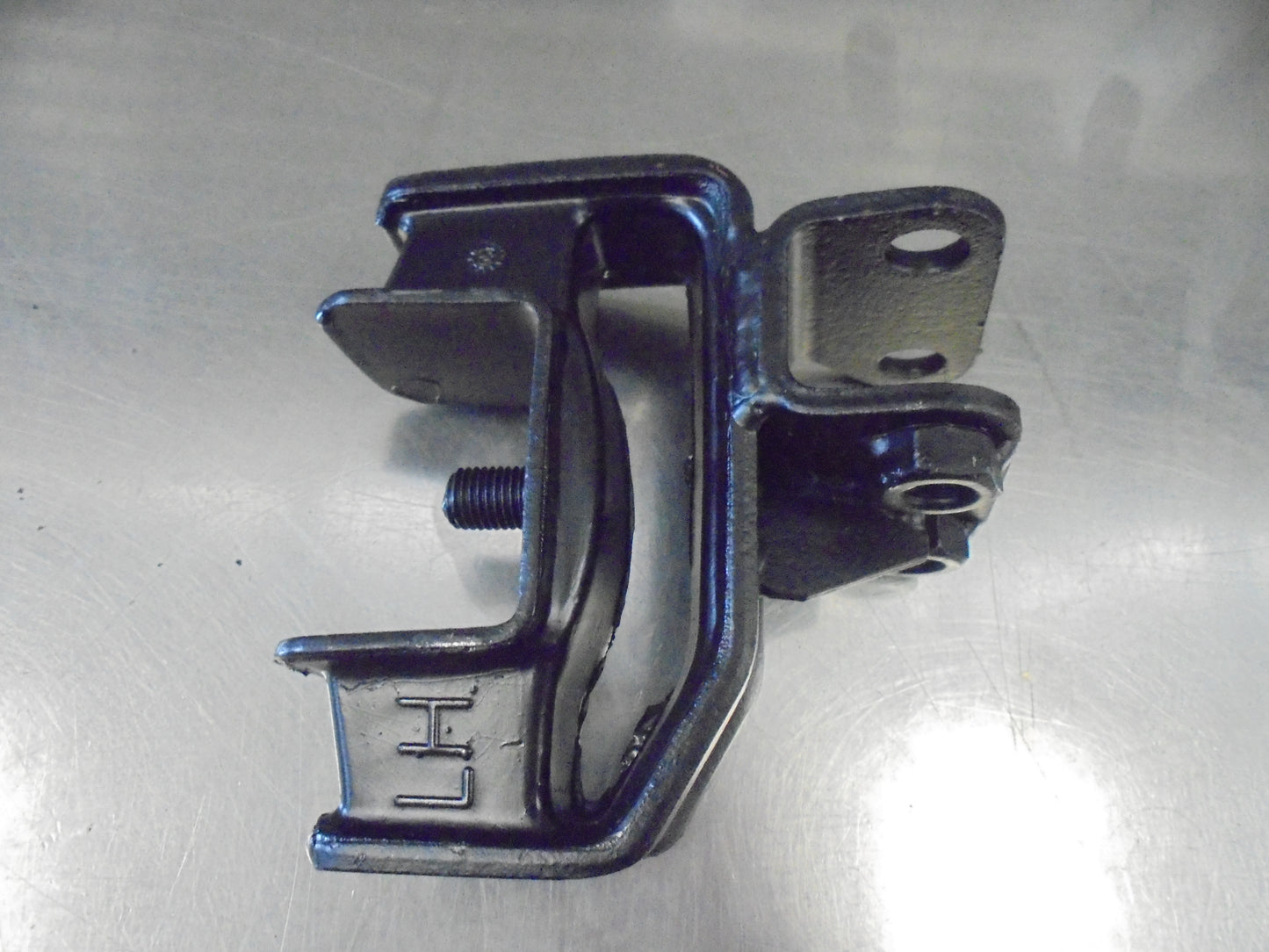 Kelpro Rear Left Engine Mount Suits Holden VL 3.0Ltr -Skyline R31 New Part