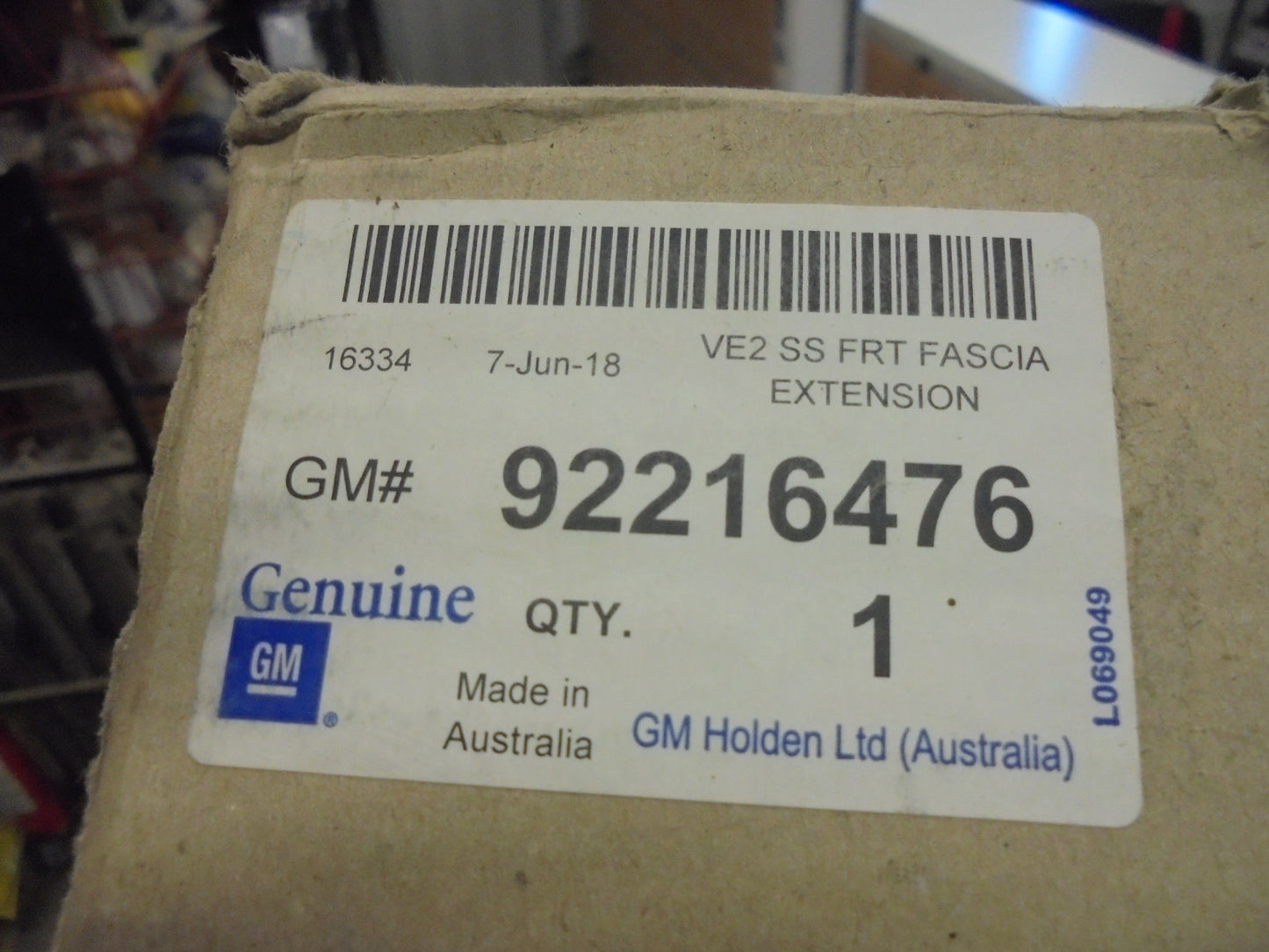 Holden VE SS Series II Genuine Lower Facia Bumper Extension New Part