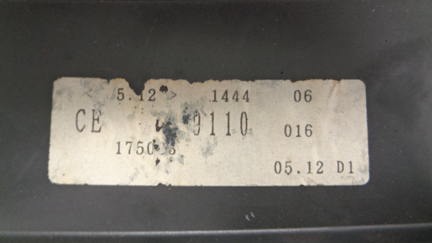 Isuzu F Series Crane Truck Genuine Front Middle Seat New Part