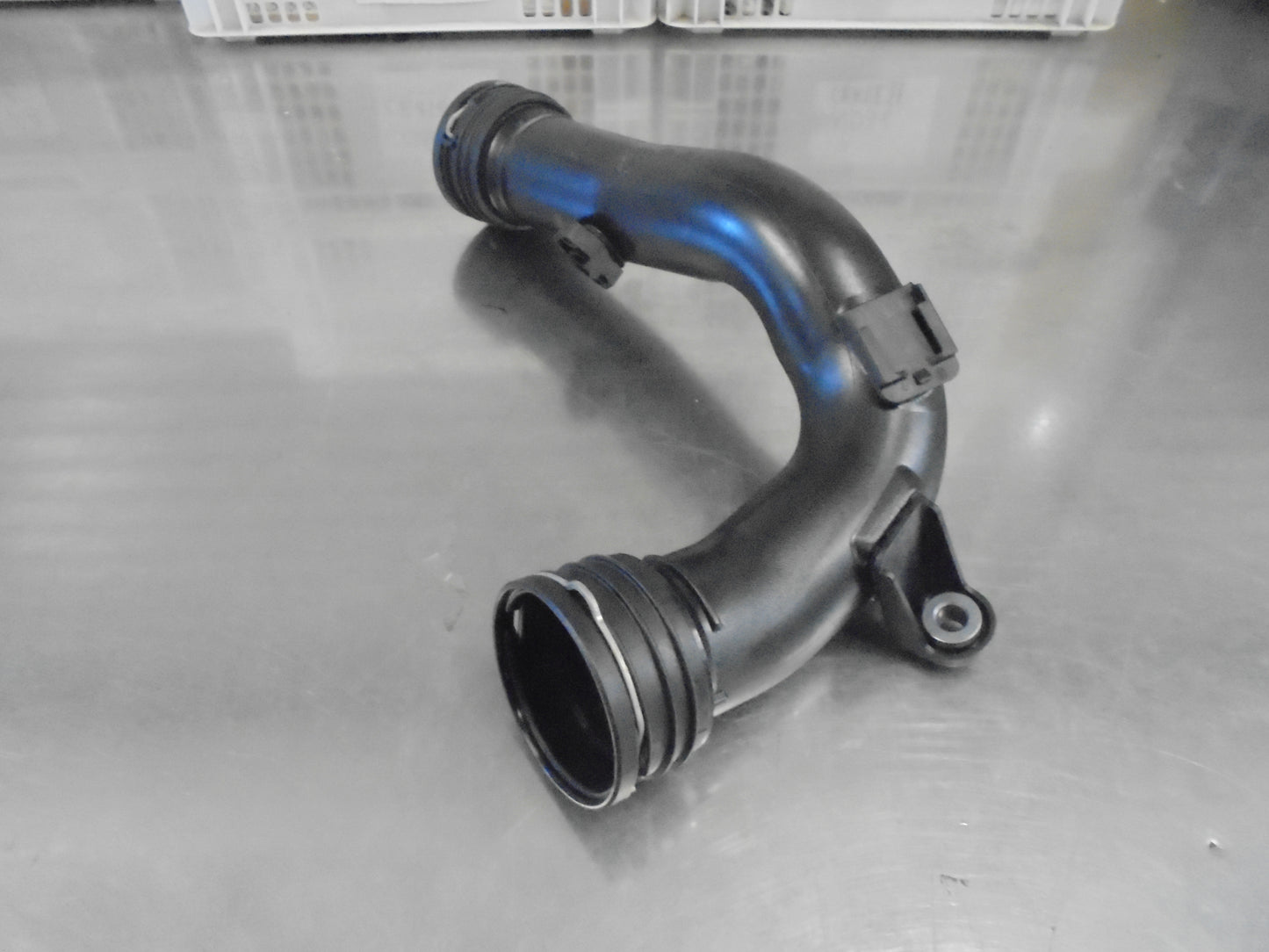 Audi A3-VW Genuine Charge Air Cooler Air Pipe New Part