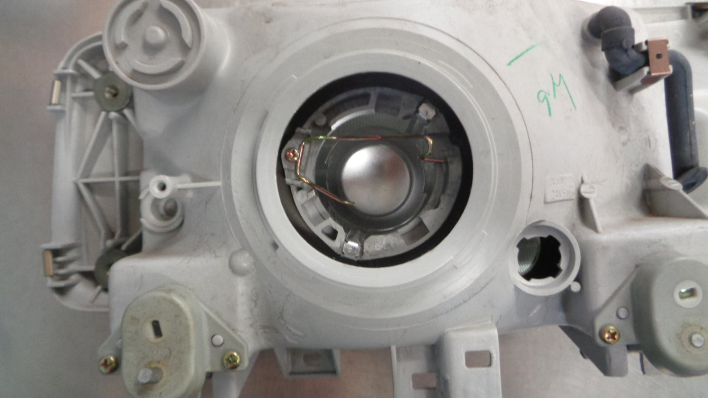 Isuzu N-Series Truck Genuine Left Hand Headlight Unit New Part