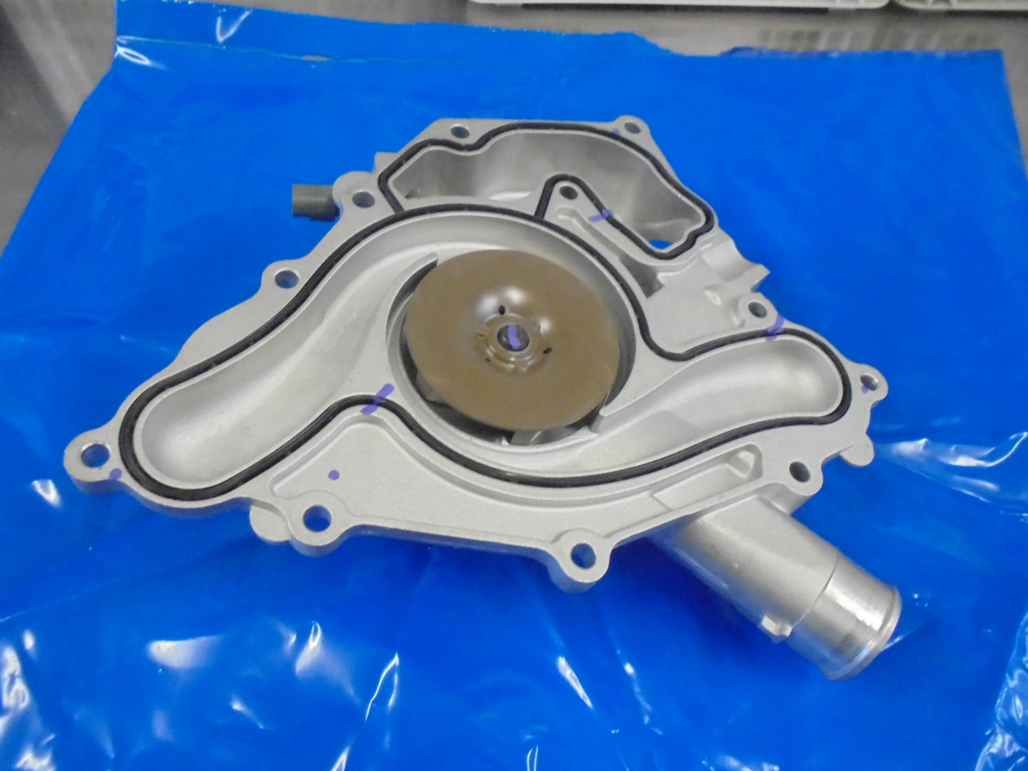 Jeep Grand Cherokee Genuine Water Pump Assembly New Part
