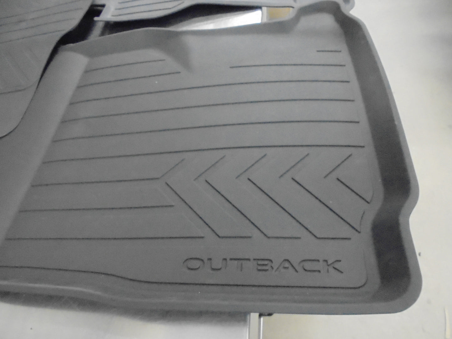 Subaru Outback Genuine Deep Dish Rubber Mat Set New Part