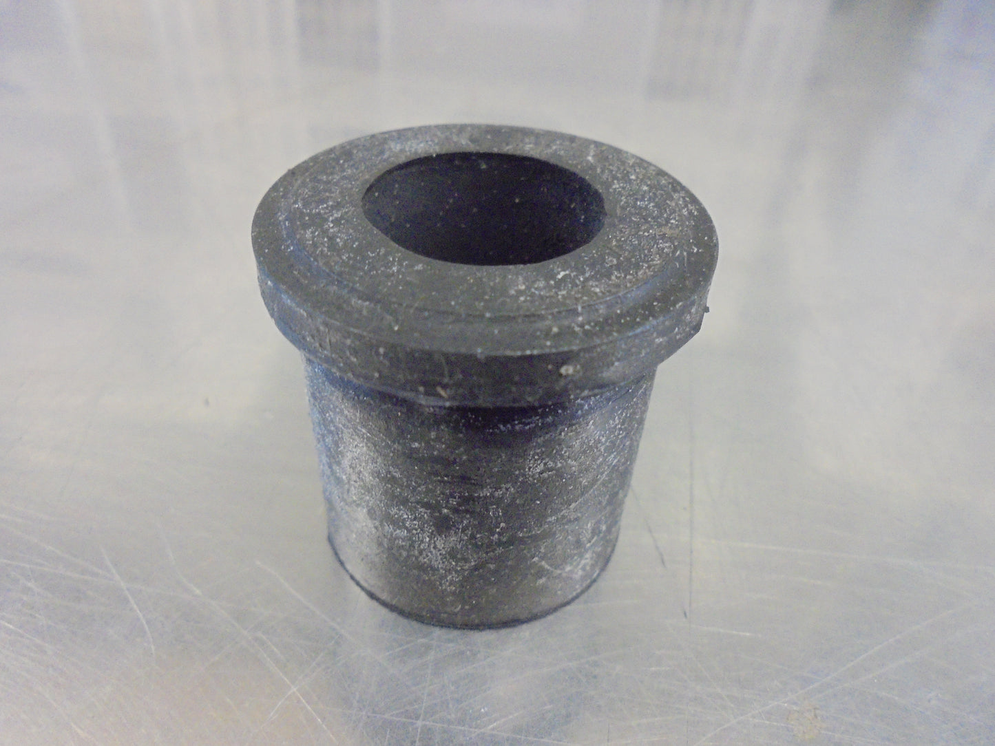 Nissan Navara D21 Genuine Rear Spring Bush New Part