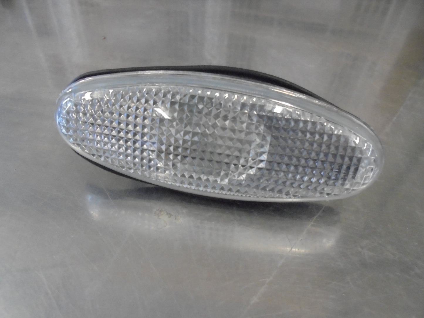 Holden VT Commodore Clear Guard Indicator Suits Both Left Or Right New Part