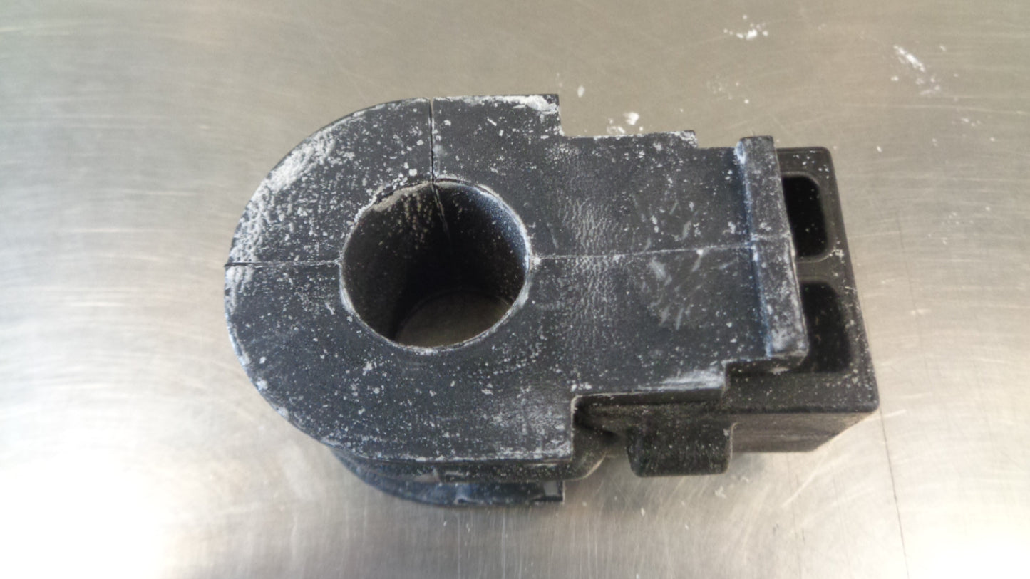Nissan X-Trail T31 Genuine Front Stabilizer Bush New Part