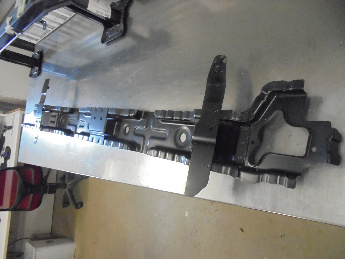Holden Trailblazer Genuine Rear Cross Member New Part