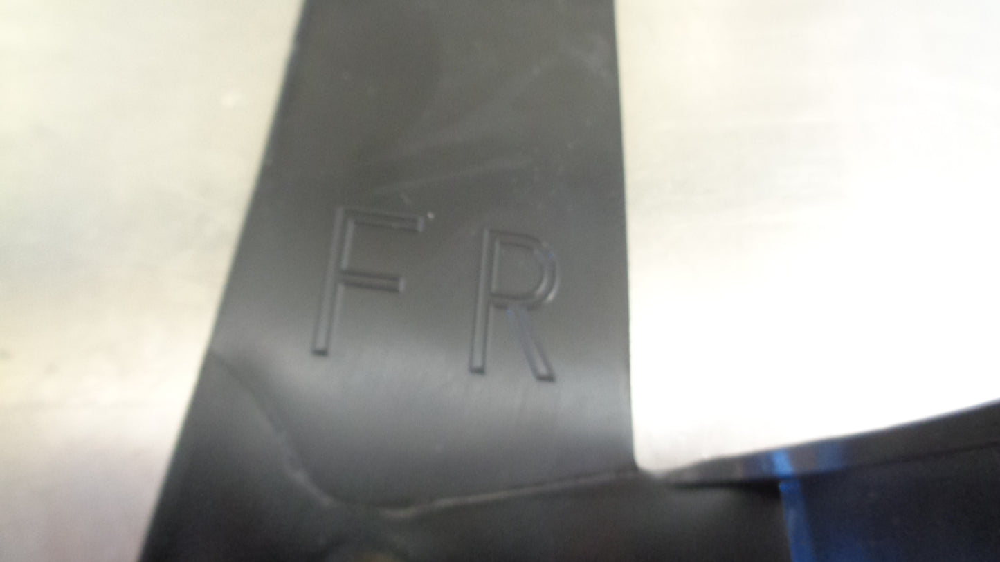 Nissan X-trail T32 Genuine Right Hand Font Mud Flap New Part