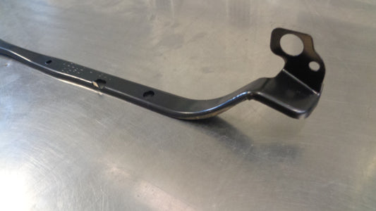 Nissan Pulsar N16 Genuine Front Right Bumper Bracket New Part