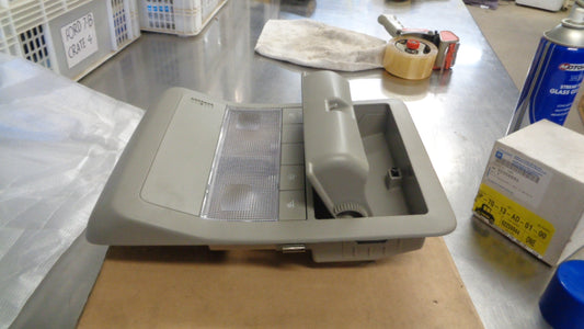 Holden CG/CG7 Captiva Genuine Reading Lamp ASM New Part