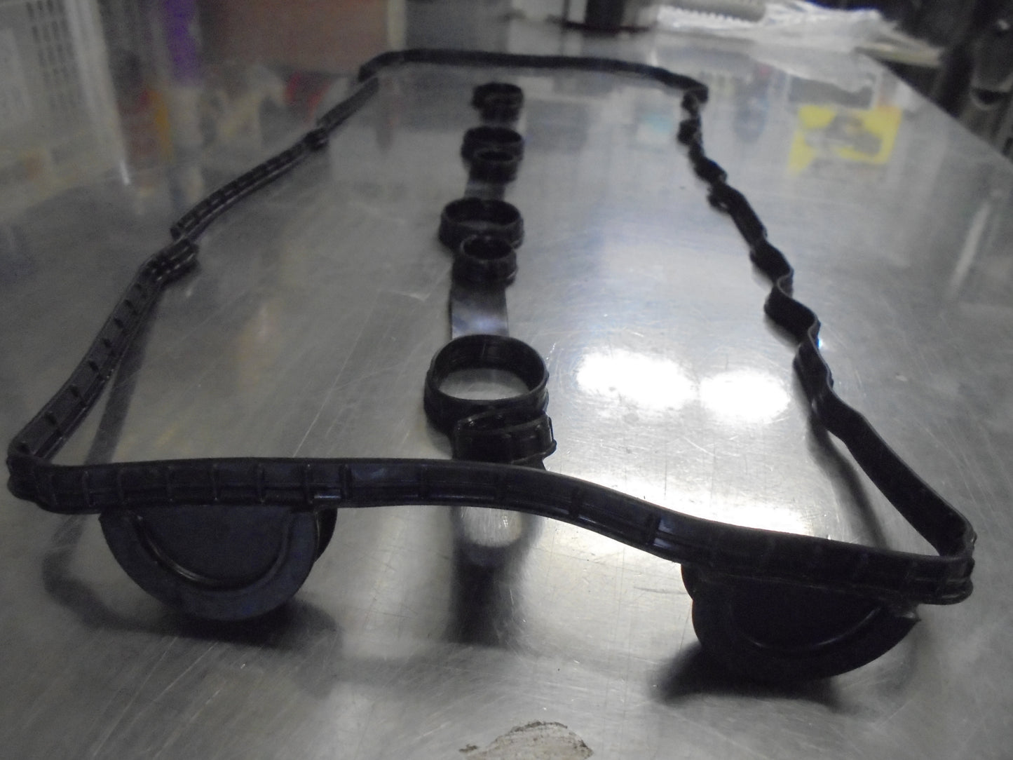 Suzuki Grand Vitara-Kizashi-SX4 Genuine Valve Cover Gasket New Part