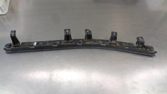 Nissan Navara NP300 Genuine Left Hand Rear Inner Seal Bracket New Part