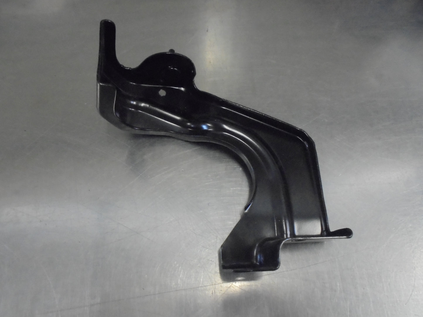 Nissan Navara D40 Thai Genuine Front Left Hand Bumper Bracket New Part