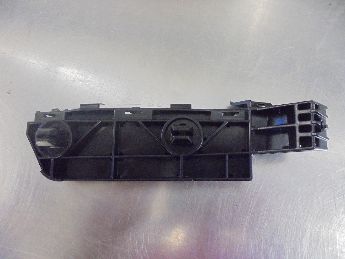 Honda CR-V Genuine Right Front Bumper Side Spacer New Part