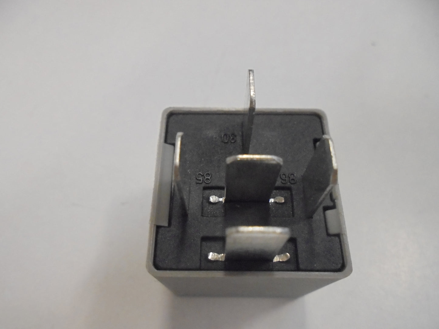 LDV V80 Genuine 12 Volt Relay New Part