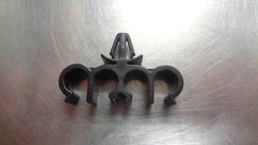 Isuzu N Series Genuine Rubber Hose Clip New Part