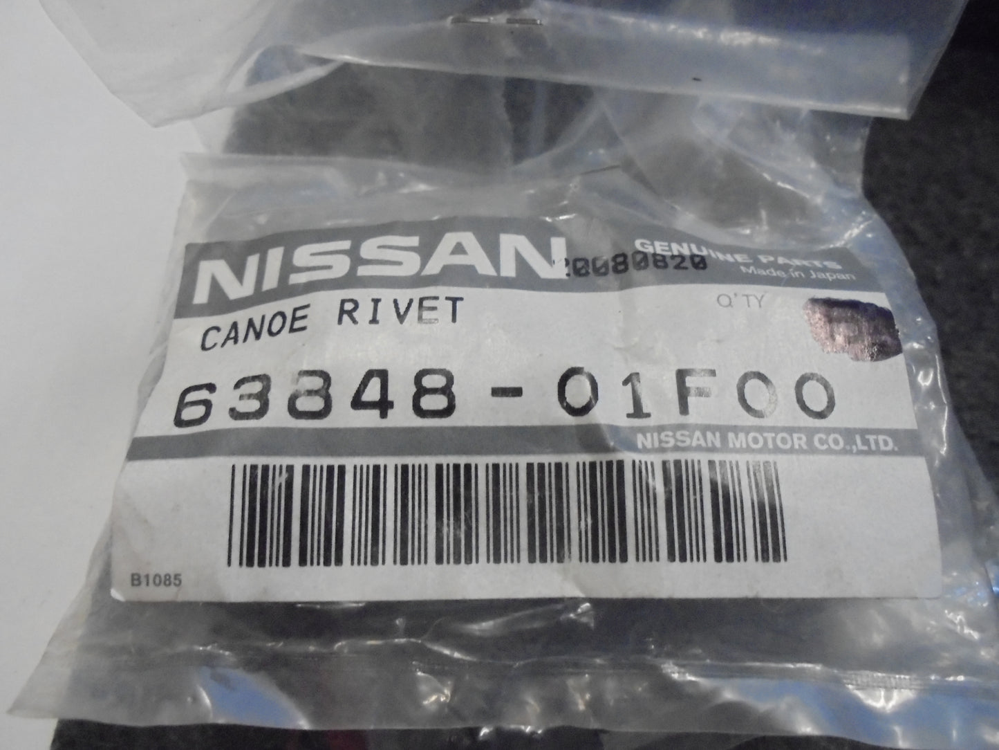 Nissan Navara Genuine Canoe Rivet New Part