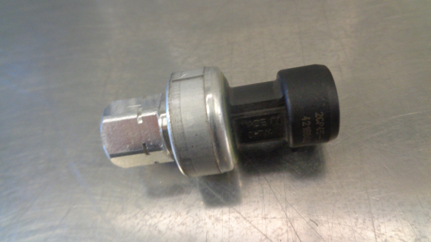 Holden VZ Monaro V8 Air Conditioning High Pressure Cut Off Switch New Part