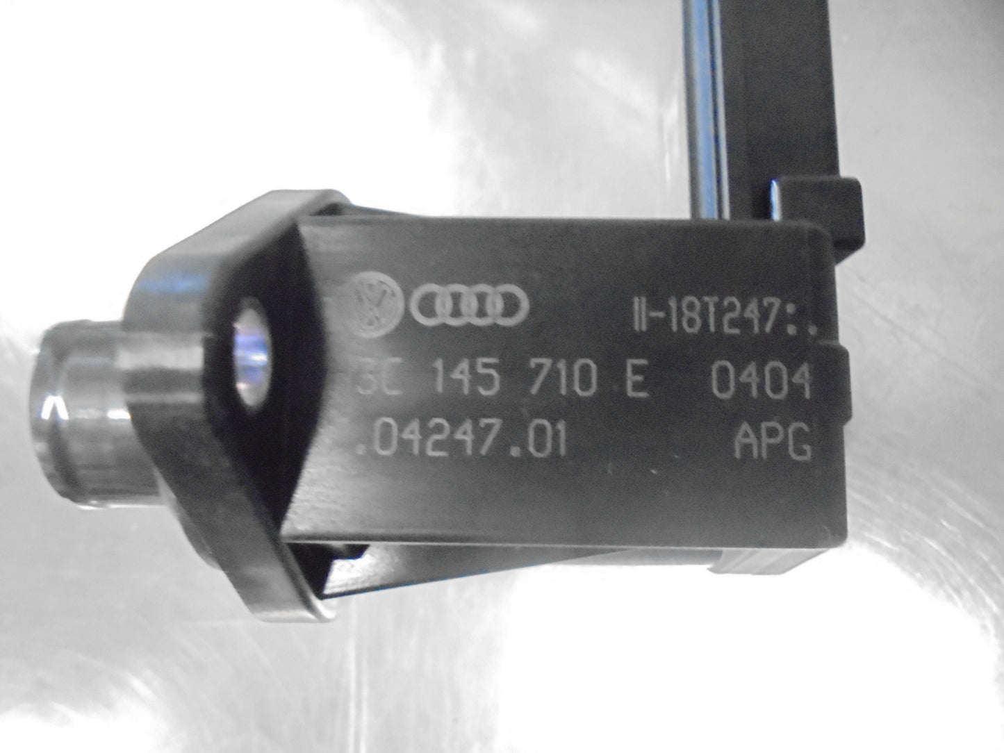 VW-Audi-Skoda-Seat Genuine Black Turbo Diverter Valve New Part