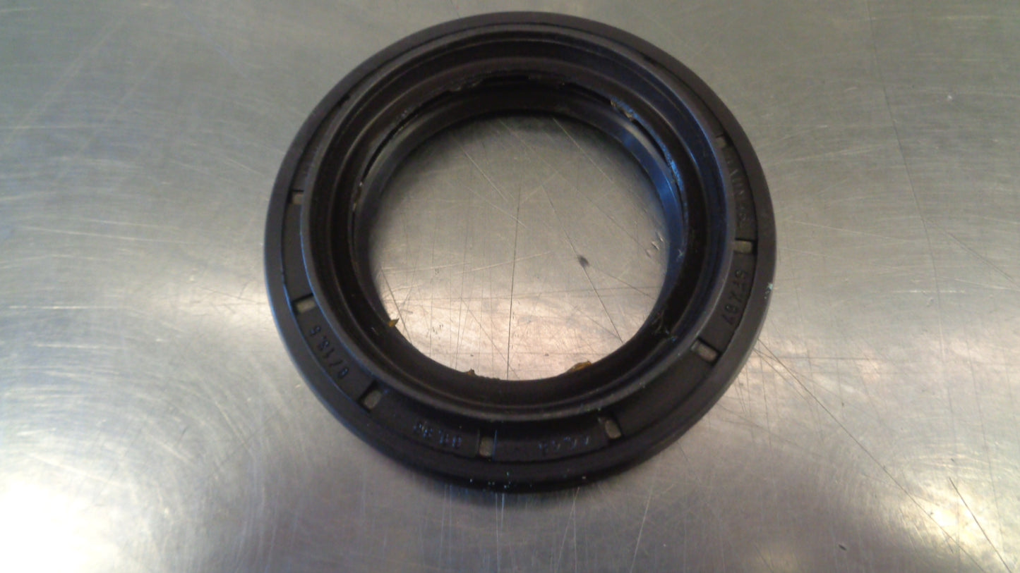Land Rover Discovery 1 & 2 / Defender / Freelander Genuine Diff Pinion Seal New Part
