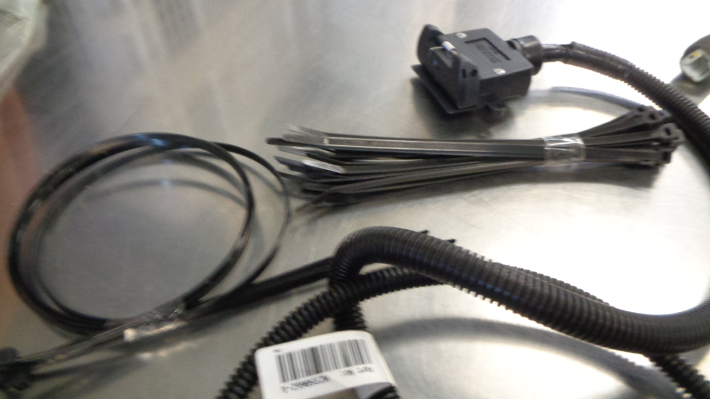 Mitsubishi ML-MQ Triton Genuine Trailer Harness New Part