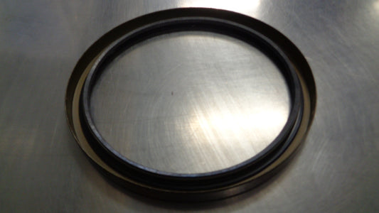 Isuzu CXZ81K Genuine Front Hub Oil Seal New Part