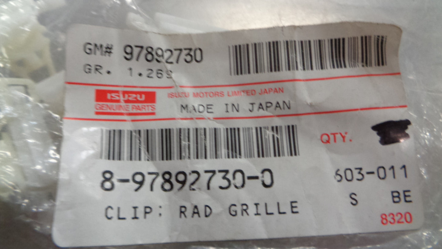Isuzu NPR Genuine Radiator Grille Clip New Part